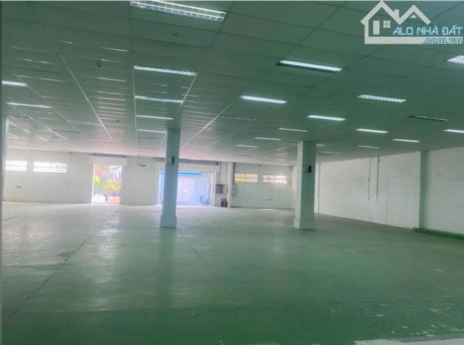 Kho cho thuê SIÊU HOT 405m2, 588m2 ngay mặt tiền đường Trường Sơn, P. 15, Quận 10. - 1