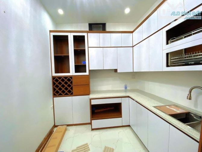 Bán nhà Đội Cấn 30m2 nhà đẹp sát mặt phố khu dân trí cao 5.9 tỷ - 1