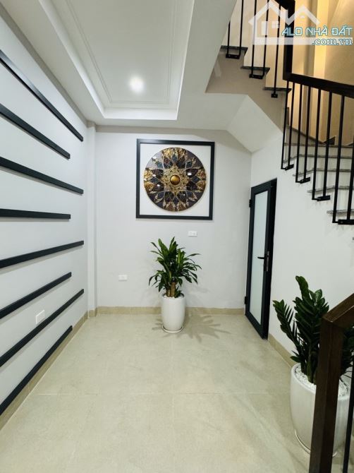 Gấp gấp, bán nhà Trâu Quỳ Gia Lâm, 43m - 6 tầng - 8.2 tỷ - ô tô - dòng tiền. - 1