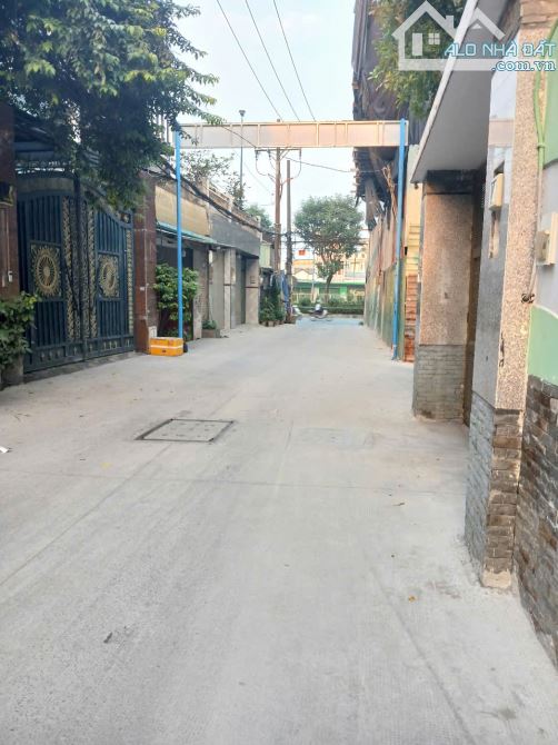 BÁN NHÀ 65M2, 4 TẦNG + ST, GẦN TRƯỜNG CHINH, P.TÂN THỚI NHẤT, Q 12. - 2