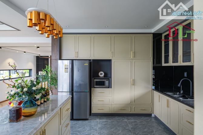 BÁN NHANH villa Triệu Việt Vương Đà Lạt full nội thất cao cấp, view thành phố mộng mơ . - 2