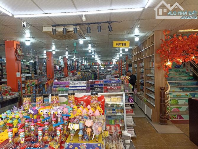 Bán nhà mặt Phố Nghĩa Tân , 50M2, 4 Tầng,Kinh doanh , 2 thoáng , nhỉnh 22 tỷ - 2