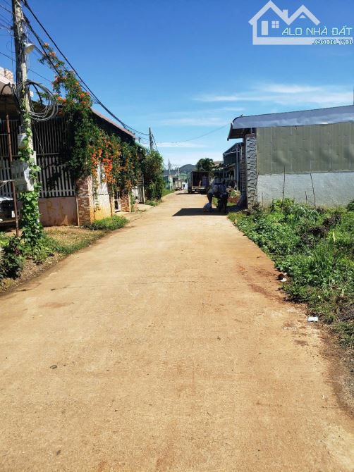 Đất nền trung tâm LIên Nghĩa, giá tốt đầu tư, gần sân bay Liên Khương và chợ đầu mối nôsản - 2