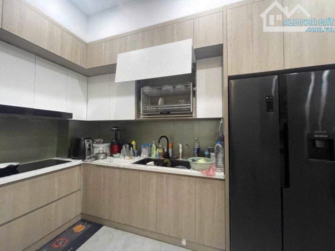 Nhà đẹp Bạch Đằng, full nội thất. Gần phố 50m2. Nhỉnh 8t - 2