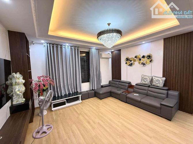 BÁN NHÀ CHỢ KHÂM THIÊN, 40M2 5T 6,89 TỶ, 50M RA OTO, THOÁNG SÁNG, NGÕ THÔNG RỘNG, Ở NGAY - 3