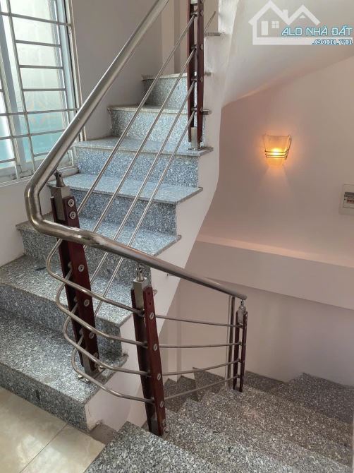 BÁN NHÀ MẶT NGÕ LÔ GÓC 2 THOÁNG 5,5 TỶ 35m 4 TẦNG MT 12m Ô TÔ ĐỖ AN DƯƠNG VƯƠNG TÂY HỒ - 3