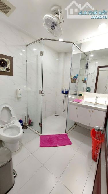Mặt Tiền Thạch Thị Thanh Quận 1, 5,5x26 6 tầng giá 55 tỷ - 3