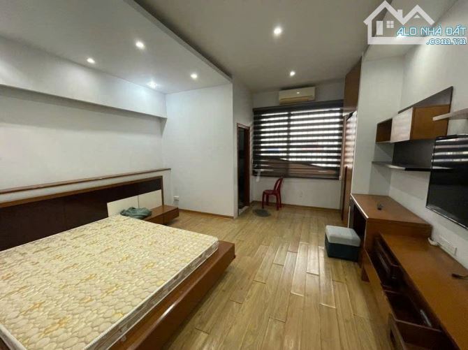 Cho thuê nhà tại Văn Cao cực đẹp, 100m2, 6 tầng, 8 ngủ khép kín thang máy, full , 36 triệu - 3