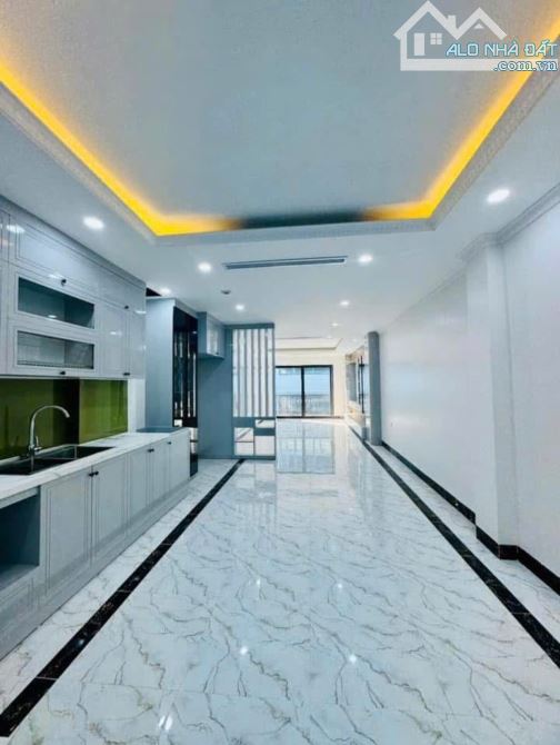 Nhà Hẻm Xô Viết Nghệ Tĩnh, Bình Thạnh – 4PN, 4WC, 306m² Sàn SHR , Giá Đầu Tư Chỉ 4,28Tỷ - 3