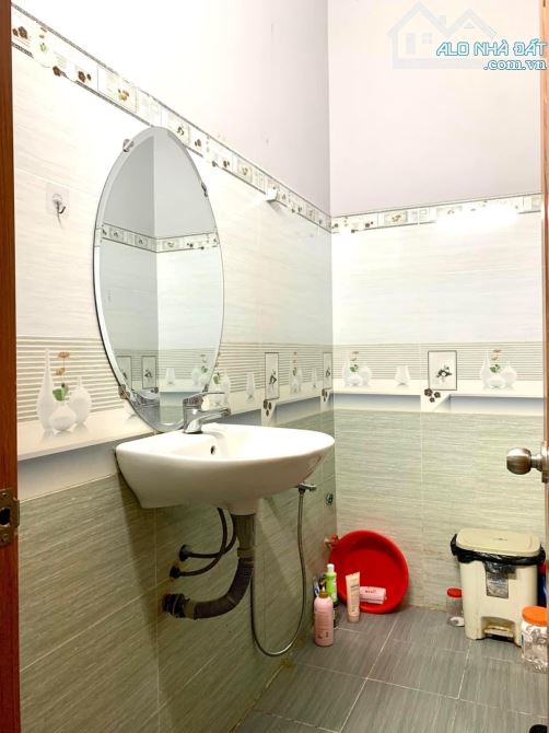 Bán Nhà 4 Tầng,8pn , 76m2, Hẻm Xe Tải Tránh Khuông Việt, Tân Phú Giáp quận 11 - 3
