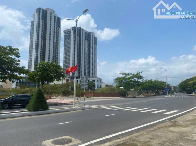 Bán lô đất mặt tiền đường Phạm Văn Đồng - P. Vĩnh Hòa - TP. Nha Trang - T. Khánh Hòa - 3