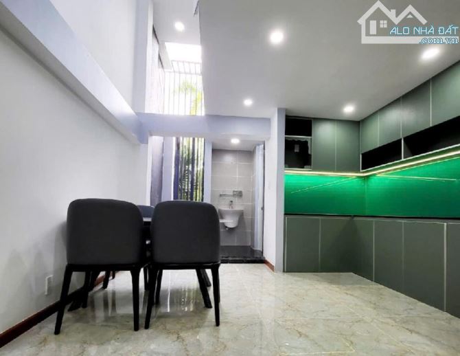 ÔTÔ PHÂN LÔ NỘI THẤT ĐẸP 69m2 X4 TẦNG GẦN VẠN PHÚC CITY CHỈ NHỈNH 6T có thương lượng - 4