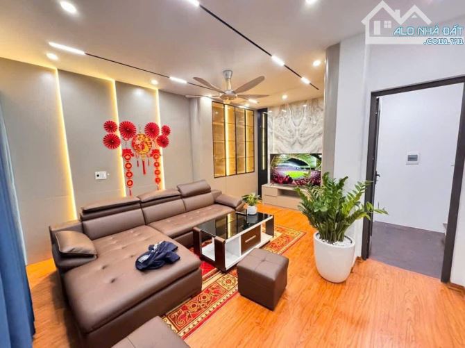 🏨🏨🏨Nhà Đẹp Đón Tết Phố Yên Hòa - Cầu Giấy , DT41m , MT6m , Giá 9 Tỷ Rưỡi - 4