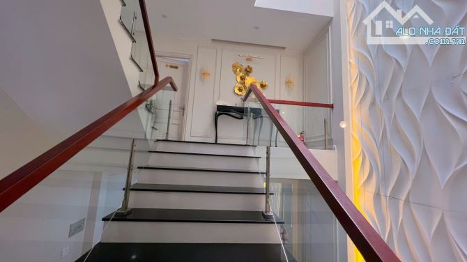 Nhà 6 Tầng Mặt Tiền KD Hai Bà Trưng P6. Hoàn Công. Hợp Đồng Thuê 1,4 Tỷ/ Năm. Giá 30 Tỷ TL - 4