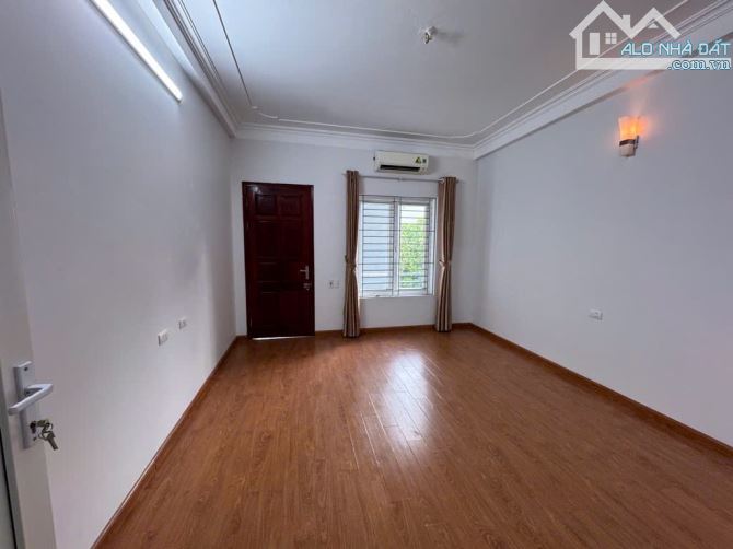 CẦN BÁN GẤP NHÀ QUANG TRUNG HÀ ĐÔNG, NHÀ SIÊU ĐẸP, Ô TÔ ĐỖ CỔNG, DT: 75M2, GIÁ 7,9 TỶ - 4