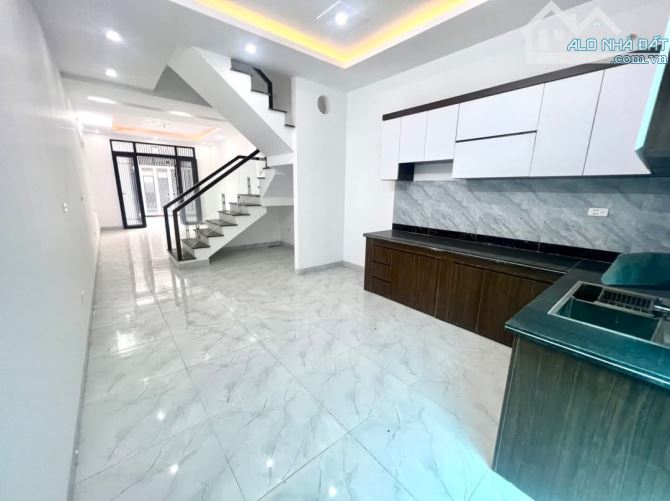 Căn nhà 3 tầng ngay chợ Hoàng Mai - Đồng Thái, ô tô 7 chỗ quay đầu, 52m²giá chỉ từ 2,05 tỷ - 4