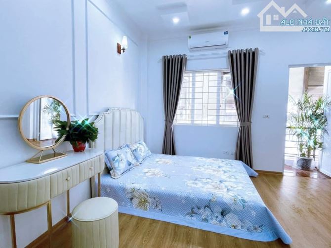 Căn hộ dòng tiền, 61m2, nhà 5 tầng, 9 phòng, sổ đẹp, gần oto - 4