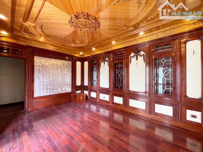 Biệt thự Lô 26 Lê Hồng Phong gần Vịnh Bắc Bộ - 253m2 ngang 14m - Đường 15m - 6