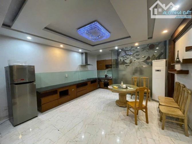 Cho thuê nhà tại Văn Cao cực đẹp, 100m2, 6 tầng, 8 ngủ khép kín thang máy, full , 36 triệu - 6