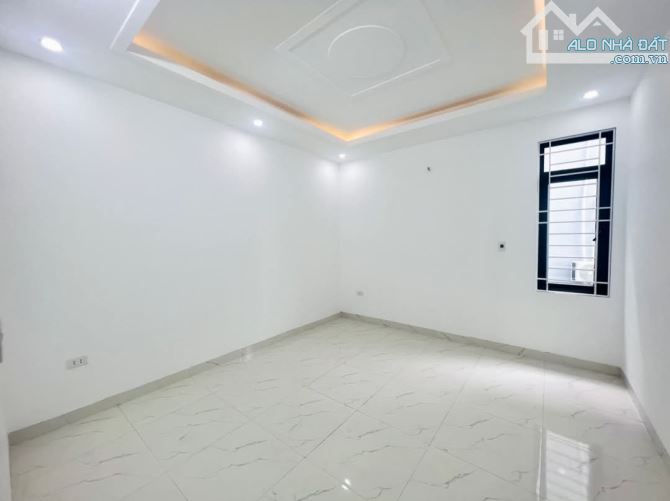 Căn nhà 3 tầng ngay chợ Hoàng Mai - Đồng Thái, ô tô 7 chỗ quay đầu, 52m²giá chỉ từ 2,05 tỷ - 6