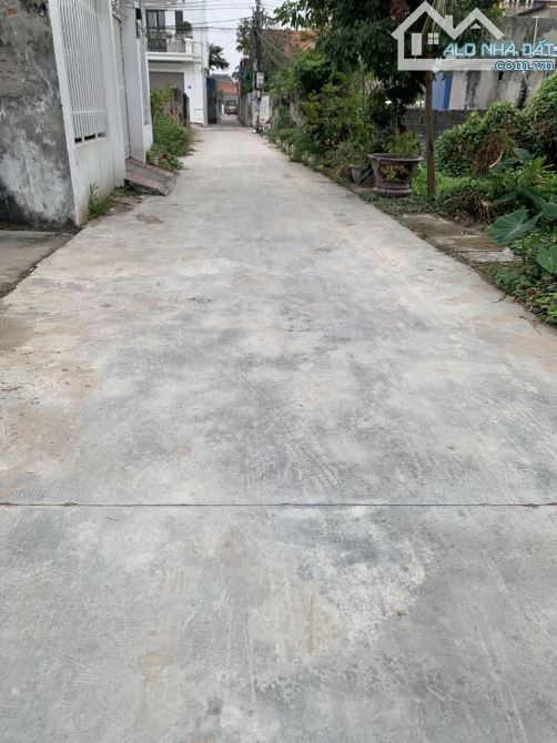 Chuyển nhượng hàng khủng đẹp ngay tuyến 2 trục đường Quỳnh Hoàng