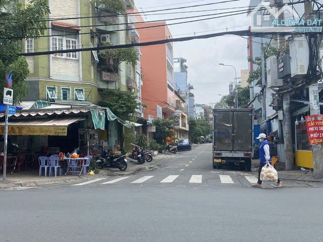 NHÀ LÔ GÓC - HAI MẶT TIỀN ĐƯỜNG - ĐƯỜNG LỚN - KINH DOANH SẦM UẤT ,