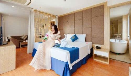 Bán gấp Hotel mặt tiền Võ Nguyên Giáp, view biển.