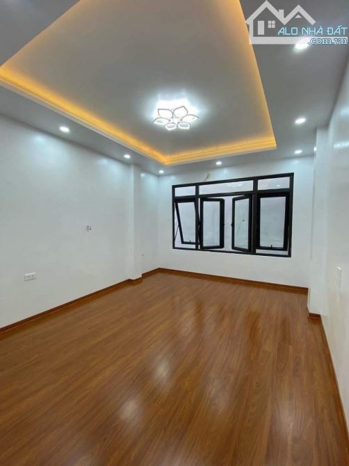BÁN NHÀ TRỊNH VĂN BÔ VÂN CANH 5 TẦNG MỚI OTO ĐỖ CỬA