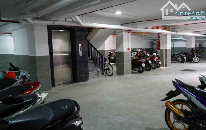 Cần bán 39 CHDV Cao cấp Bình Thạnh Nơ Trang Long khoán 300 tr/tháng giá 48 tỷ TL