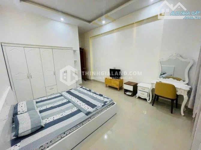 BÁN NHÀ ĐẸP ĐƯỜNG LÊ HỒNG PHONG , HẺM OTO 5M- GIÁ 5.2 TỶ- NGANG 4M ( 62m2 )