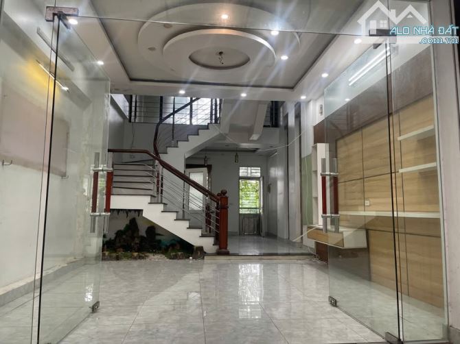 Bán nhà đẹp Tây Sơn, lô góc, ô tô,kinh doanh, ngõ rộng như phố, 56m X 5tầng,10.xxtỷ.