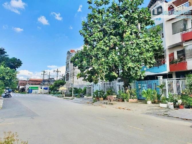 Mặt tiền biệt thự Lê Bôi 15x20 khu vip hiếm chỉ 12 tỷ 5