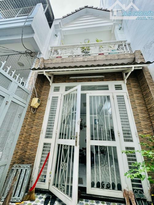 Giảm 500Triệu còn 6.3tỷ. Cách Mạng Tháng Tám, Phường 7, Tân Bình, Hẻm Ô TÔ, 2 Tầng, 52m2