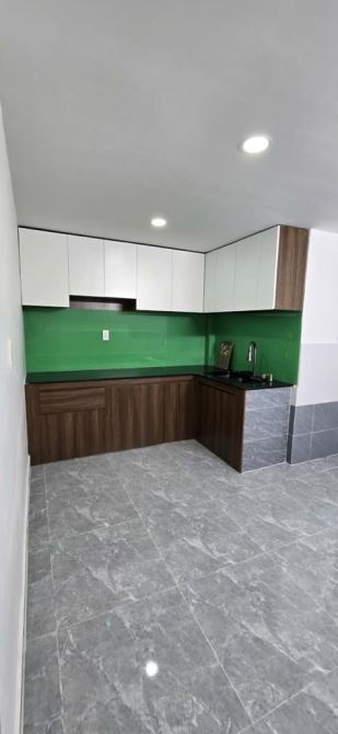 🏡 NHÀ ĐẸP - XE HƠI TỚI NHÀ - TRƯƠNG THỊ HOA - ĐI BỘ RA SIÊU THỊ METRO - 4.2x11m - 46,7M2 - 10