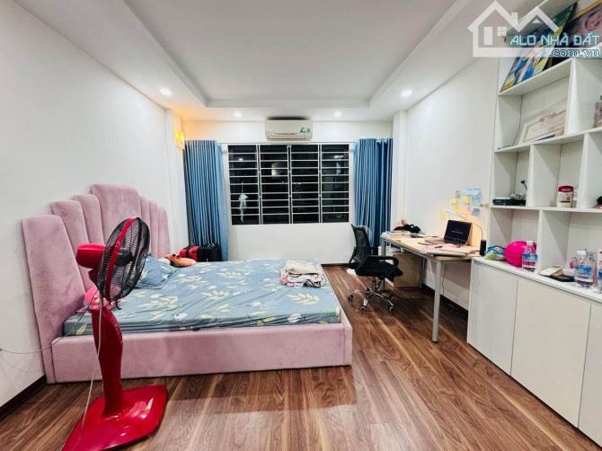 SIÊU HIẾM- Bán nhà riêng phố Kim Giang Hoàng Mai 44 m2 x 5T. Giá: 9 tỷ - 3