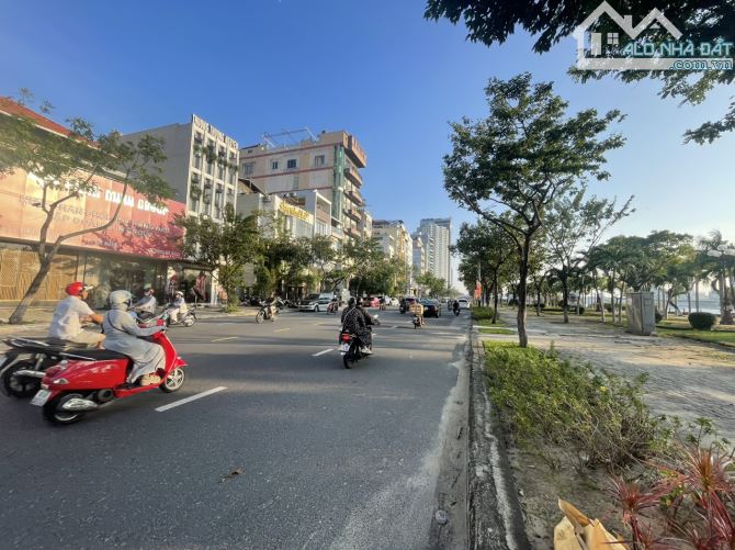 Bán lô đất 3 mặt tiền đường trần hưng đạo 750 m2 - view sông Hàn ngay sân khấu pháo hoa - 1