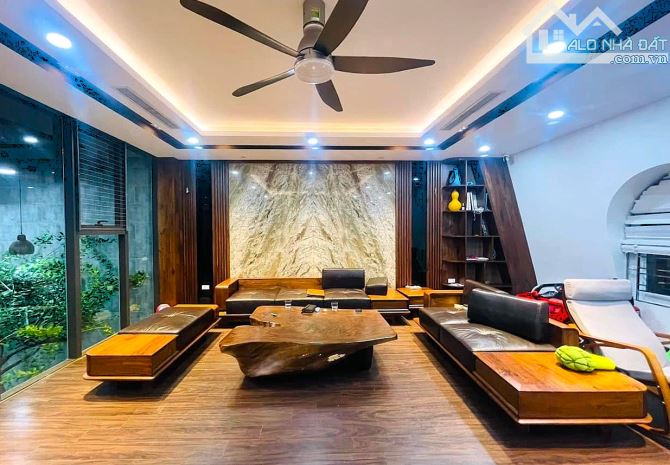 Bán gấp nhà phố Thái Thịnh, Q. Đống Đa: 102m2*5 tầng, ô tô, ngõ thông, KD, giá 21.5 tỷ - 1