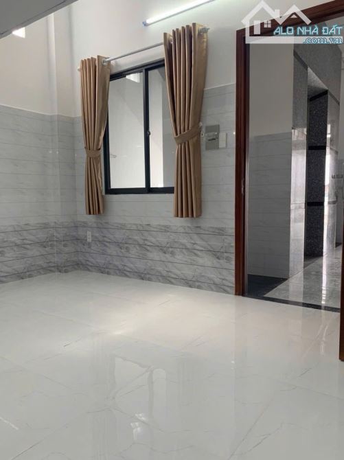 Bán CHDV đường Tân Trụ, 58m2, 6 tầng, nội thất cao cấp, chỉ 8 tỷ - 1