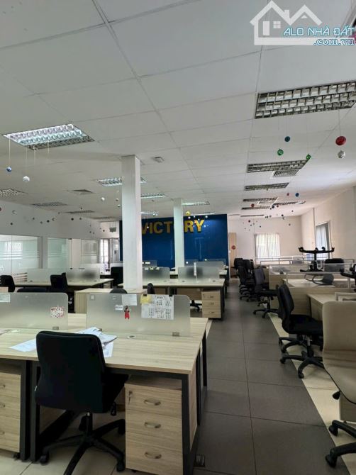 Cực hiếm, Toà nhà Phan Xích Long 350m2 đất, 3 tầng, 70 tỷ - 1