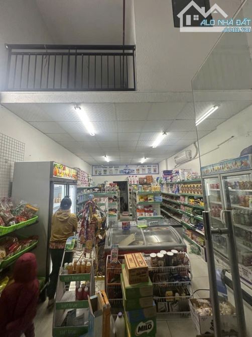 Shophouse IEC, 2 tầng kinh doanh, sử dụng gần 80m giá hơn 2,7 tỷ - 1