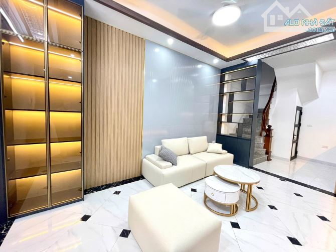 BÁN GẤP NHÀ VÕNG THỊ-30M2-4 TẦNG-5 TỶ8-GẦN HỒ TÂY-NỘI THẤT HIỆN ĐẠI - 1