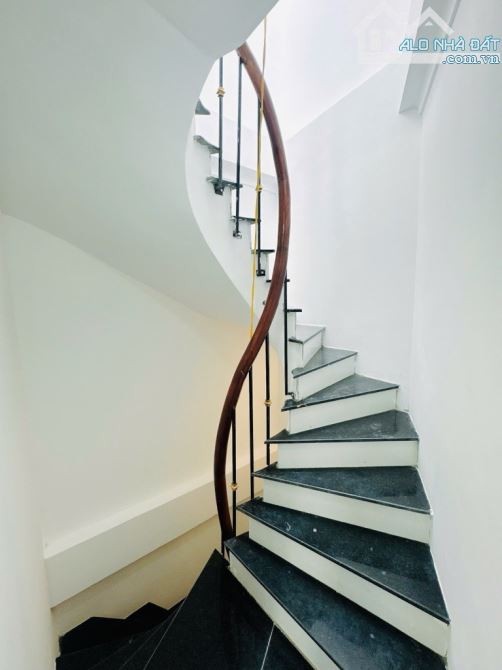 BÁN TOÀ CĂN HỘ DỊCH VỤ PHỐ LÊ THANH NGHỊ, NỘI THẤT VÀ THIẾT KẾ CỰC ĐẸP, DT 29M2 - 1