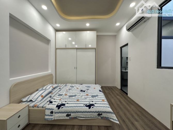 BÁN NHÀ PHÚ NHUẬN HXH 65M2 4 TẦNG NGANG 4 M NỞ HẬU 6,5M ĐẸP LL HOANG HOA THÁM  7.3 TỶ. - 2