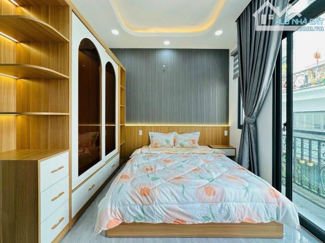 Cần bán gấp nhà 49.5m2 ngay Nguyễn Đình Chiểu, Quận 3. Giá: 3 Tỷ 490. Sổ hồng riêng - 2