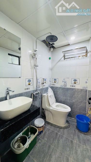 BÁN CĂN HỘ TẬP THỂ GIẢI PHÓNG- THANH XUÂN. DT 110M2 x 3PN,1WC NHÀ ĐẸP Ở NGAY, GIÁ 3,7TỶ - 2