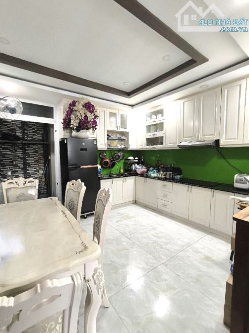 👉 NHÀ ĐẸP LUNG LINH ! TÂN PHÚ - PHAN ANH - HẺM 6M THÔNG - 62M2 - 4TẦNG,5WC - SHR - 6 TỶ. - 3