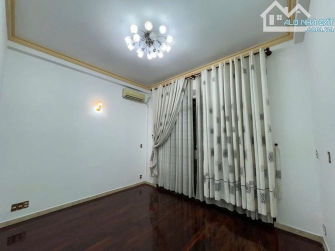 Gấp! Nhà 4 tầng 80m2 chỉ 3.95 tỷ đường Điện Biên Phủ, Bình Thạnh. Gần Ga Metro Thảo Điền - 3