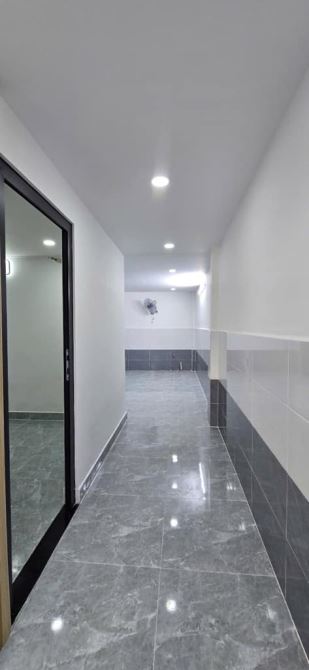 🏡 NHÀ ĐẸP - XE HƠI TỚI NHÀ - TRƯƠNG THỊ HOA - ĐI BỘ RA SIÊU THỊ METRO - 4.2x11m - 46,7M2 - 3