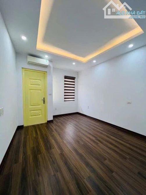 HIẾM! Cho thuê nhà 4T-DT50m2 ở La Khê ngay chợ Bông Đỏ 4PN full nội thất-ôtô đỗ cửa - 3