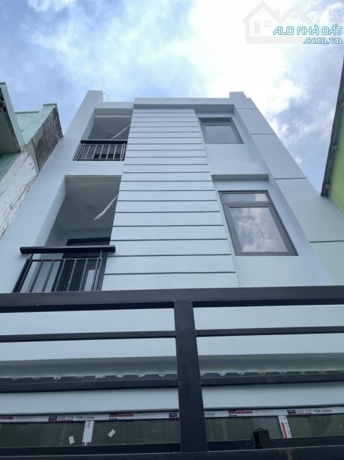HXH ÂU DƯƠNG LÂN - MỚI 100% - NHÀ 3 TẦNG DT 4,5X15M - CHỈ 7.2 TỶ - 4